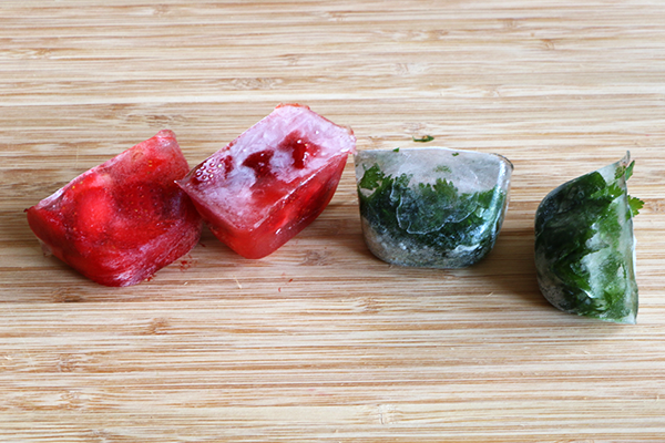 https://www.infusedwaters.com/wp-content/uploads/2015/05/herb-infused-ice-cubes.png